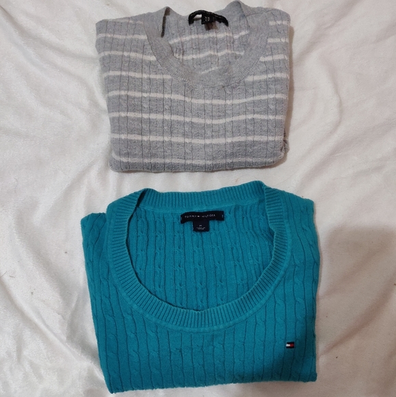 Bundle of 2 Sweaters Banana Republic Tommy Hilfiger - Picture 2 of 6
